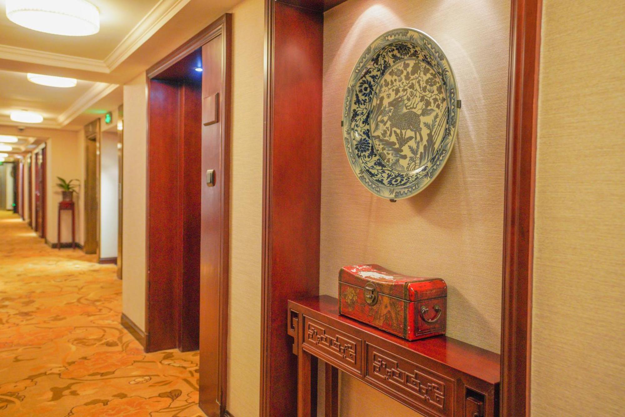 Broadway Mansions Hotel - On The Bund Shanghaj Zewnętrze zdjęcie